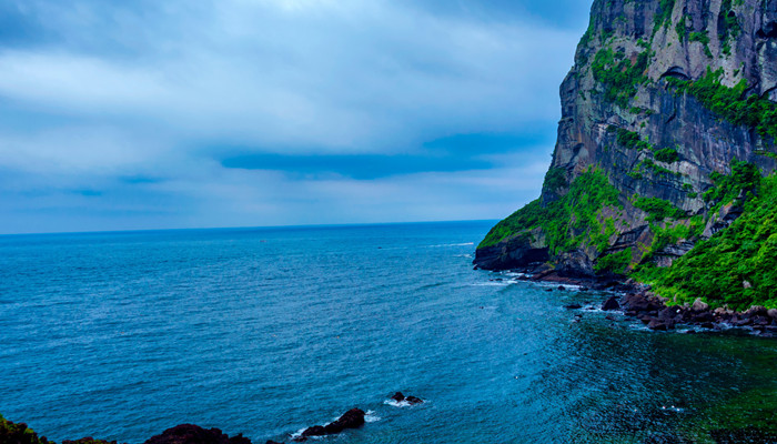 直布罗陀海峡属于哪国