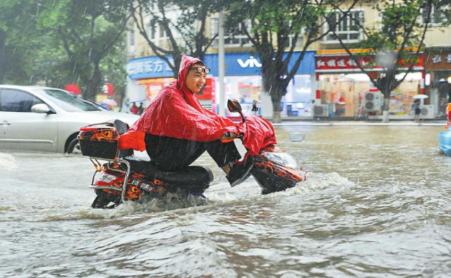 南方大规模强降雨伴强对流 持续强降雨的危害？