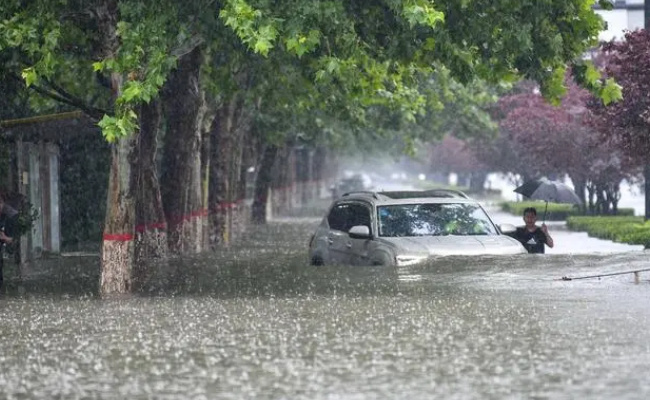 ​周末10余省份有大到暴雨 面对暴雨要如何防范