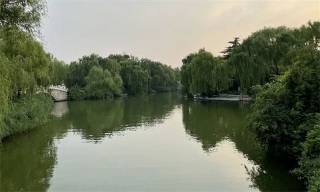 大明湖畔在哪 大明湖畔在哪里个城市哪个区