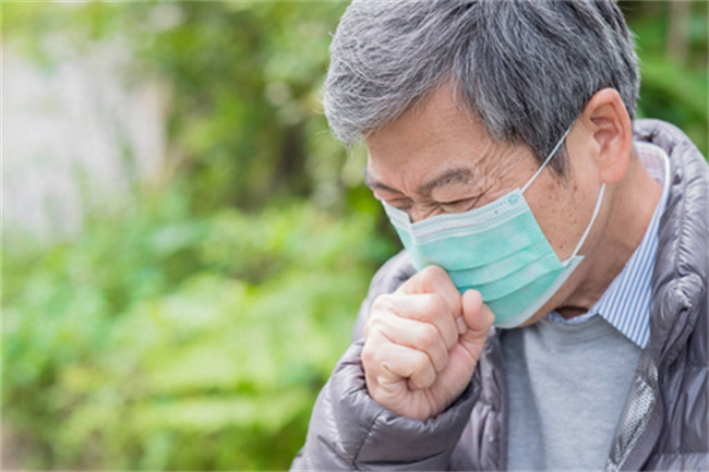 老人出现哪些症状要警惕肺炎