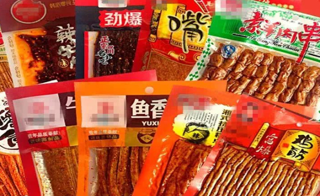 小学生爱吃零食饮料患肥胖性肾病 垃圾食品的危害有哪些？