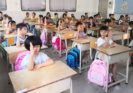 小学读私立学校好还是公立学校好