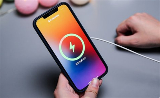 为什么睡在充电的iPhone旁有爆炸风险