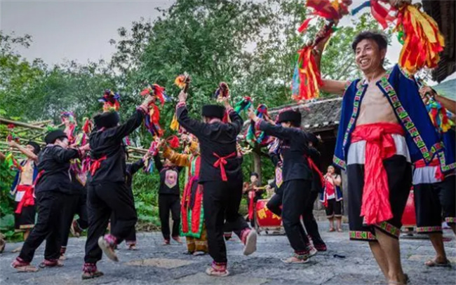 ​土家族习俗 土家族的传统节日风俗