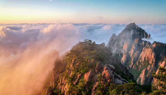 巴岳山海拔多少米