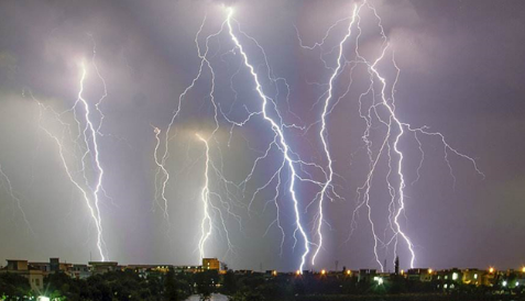 雷电黄色预警飞机可以起飞吗